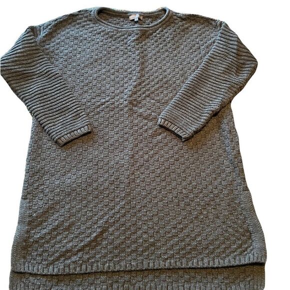 Vince Camuto Charcoal Grey Tunic Sweater with Half Sleeves - Picture 1 of 8